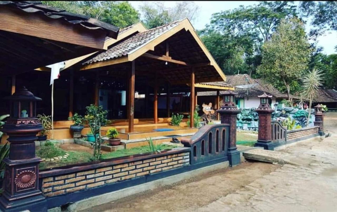 Nara Homestay Syariah Mangunan 外观 照片