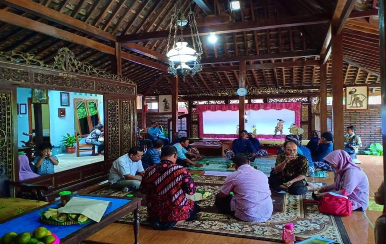 Nara Homestay Syariah Mangunan 外观 照片